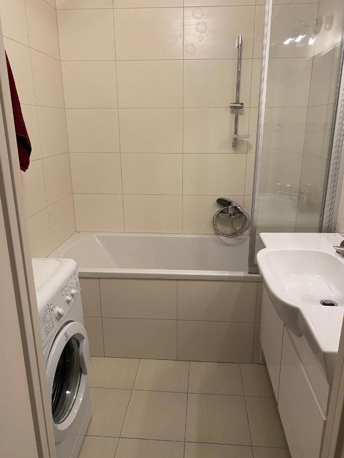Burgaska 5 Xl Size Apartment Warsawa Bagian luar foto